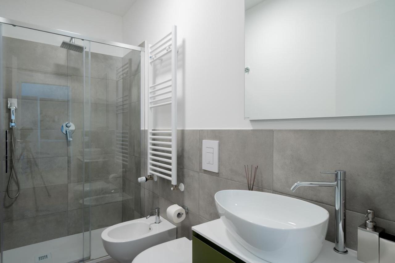 Milano Apartments S Agostino - Porta Genova Milão Exterior foto