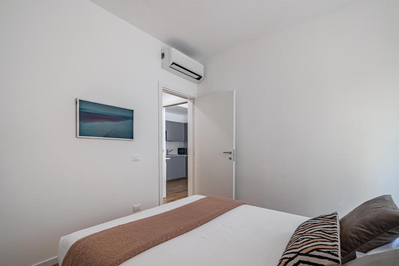 Milano Apartments S Agostino - Porta Genova Milão Exterior foto