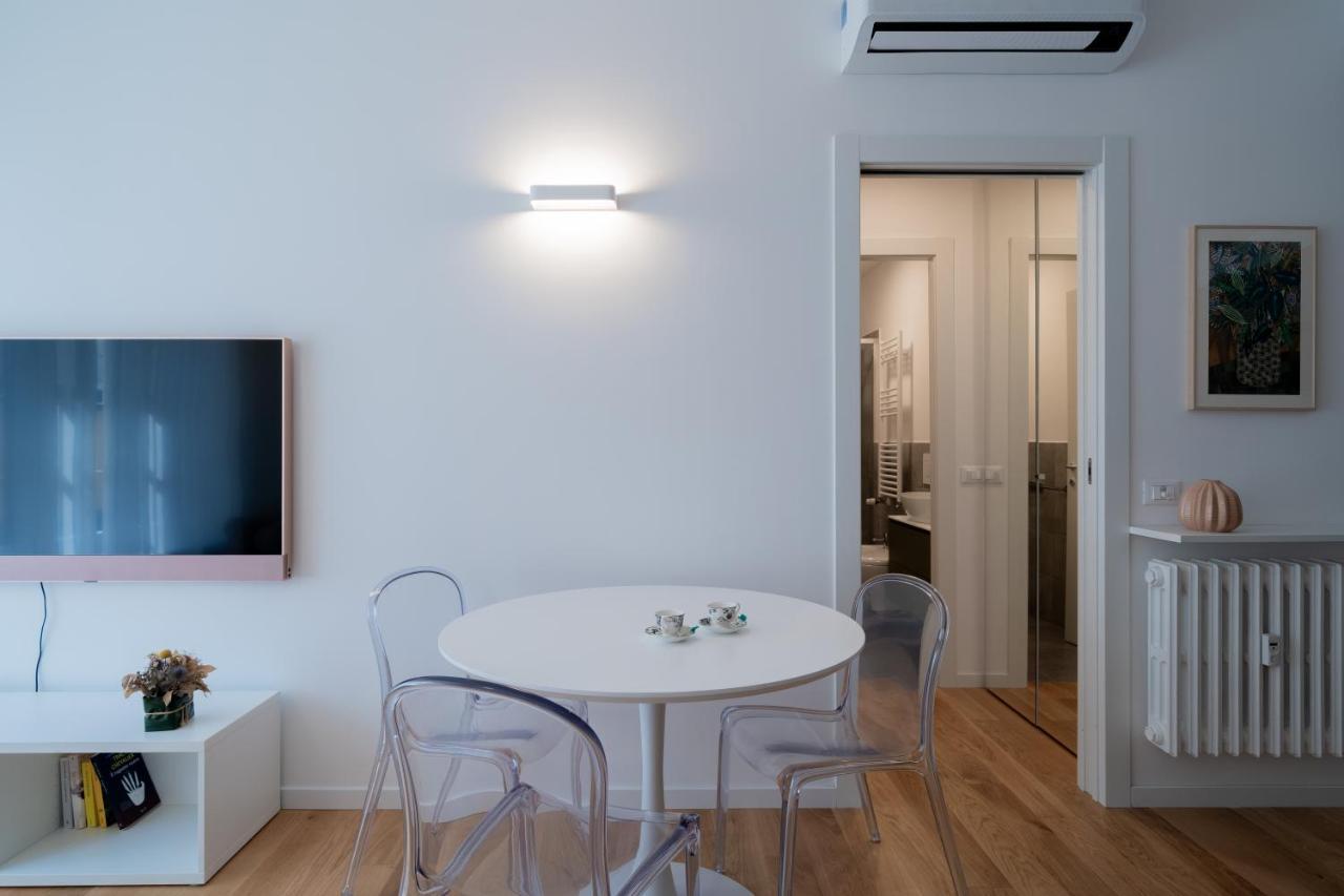Milano Apartments S Agostino - Porta Genova Milão Exterior foto