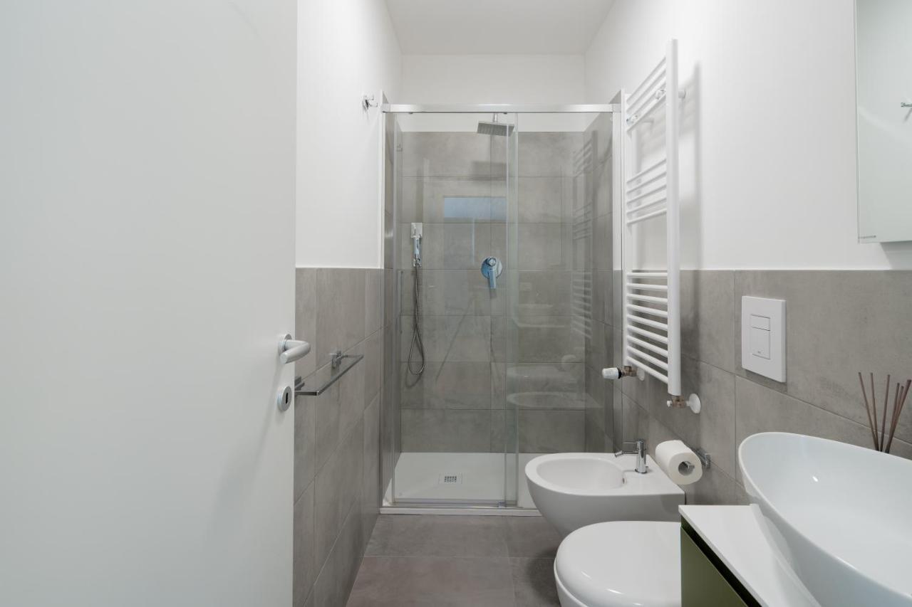Milano Apartments S Agostino - Porta Genova Milão Exterior foto