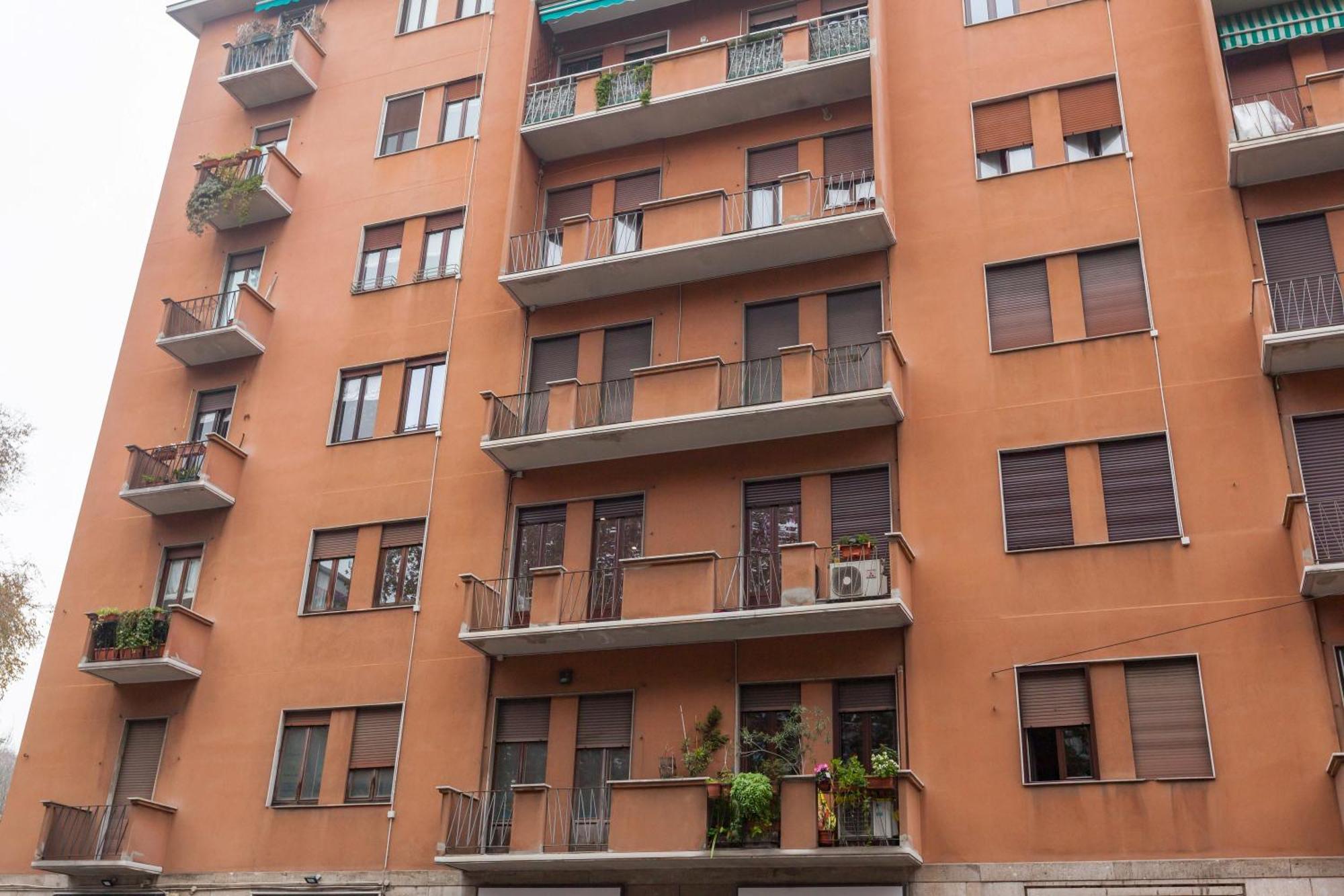 Milano Apartments S Agostino - Porta Genova Milão Exterior foto