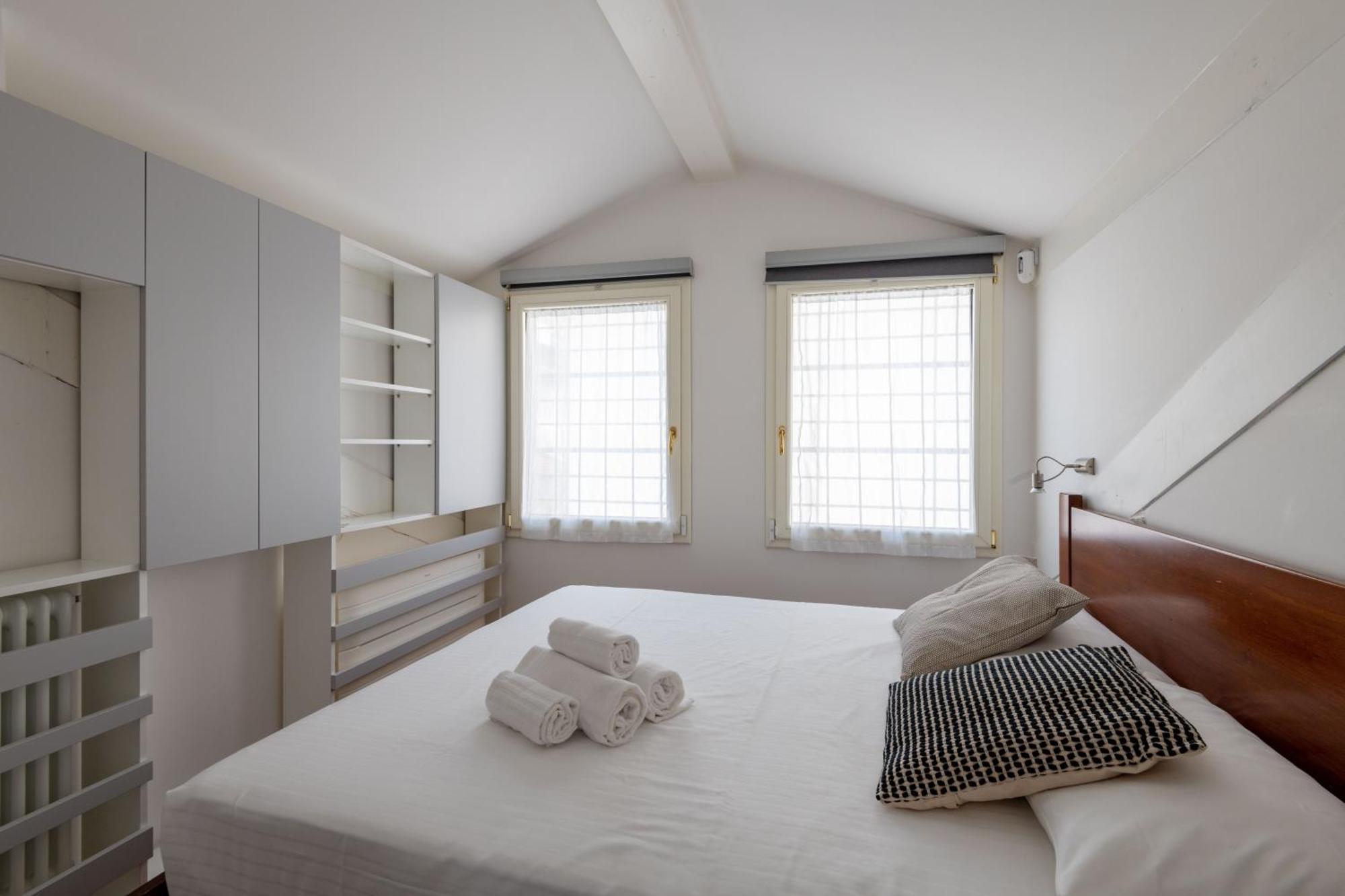 Milano Apartments S Agostino - Porta Genova Milão Exterior foto