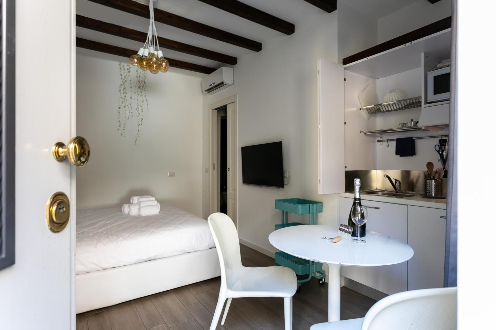 Milano Apartments S Agostino - Porta Genova Milão Exterior foto